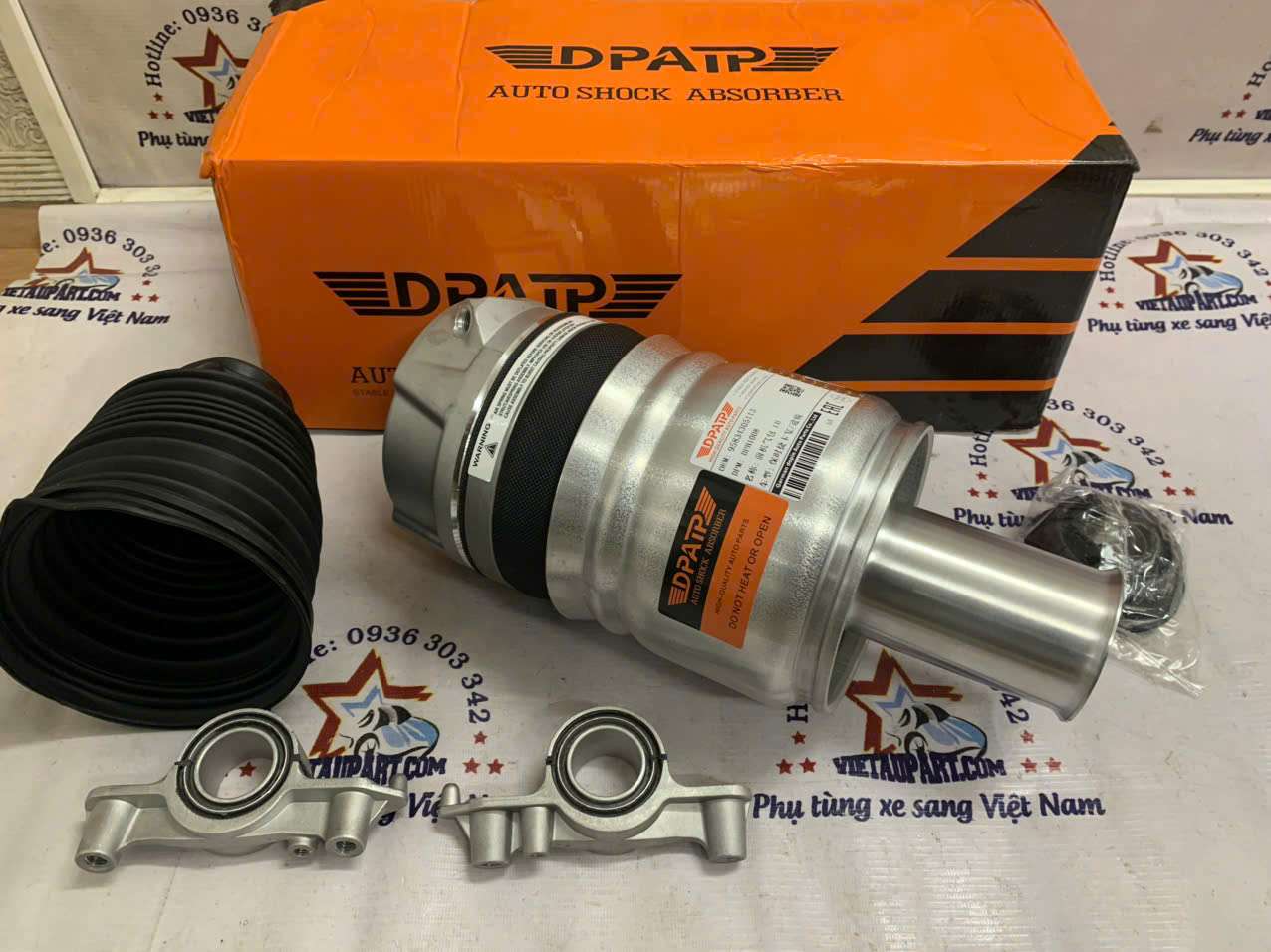 Bầu hơi giảm sóc trước trái Porsche Cayenne 3.0 V6